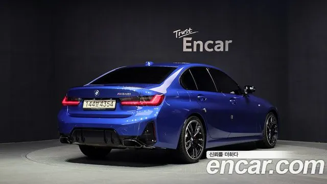 Фотография автомобиля — BMW 3-Series