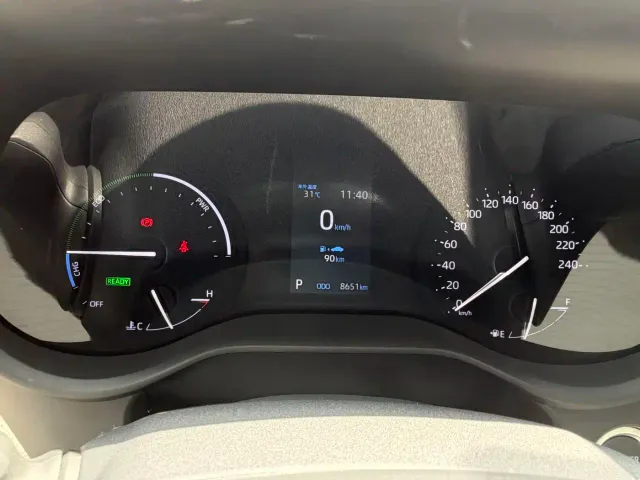 Toyota Sienna — Фото автомобиля 20