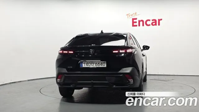 Peugeot 408 1.2 Pure Tech Allure — Фото автомобиля 4