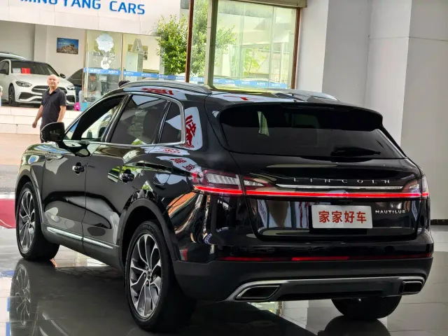 Lincoln Nautilus 2021 2.0T AWD Exclusive Edition — Фото автомобиля 15