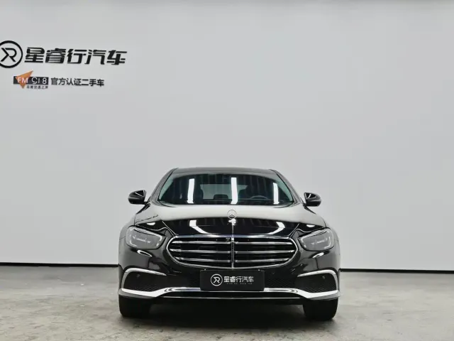 Mercedes-Benz E-Class — Фото автомобиля 2