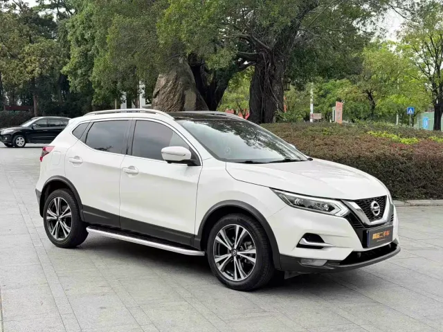 Nissan Qashqai — Фото автомобиля 3