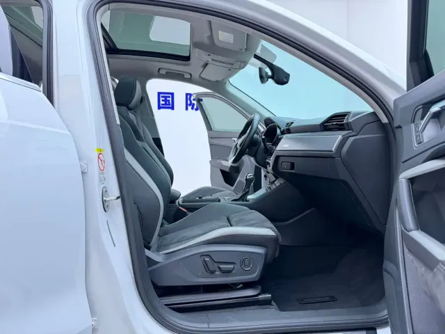 Audi Q3 — Фото автомобиля 13
