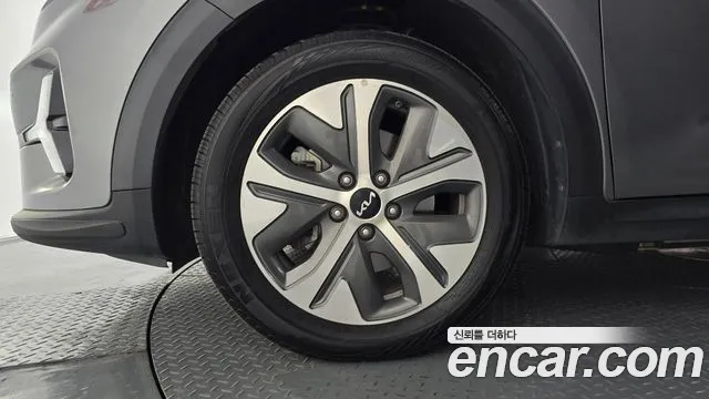 Kia Niro Niro Plus Air (Такси) — Фото автомобиля 5
