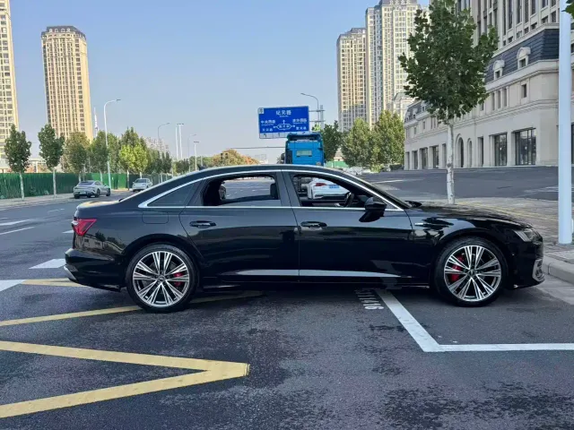 Audi A6L — Фото автомобиля 12