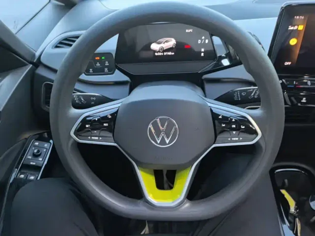 Volkswagen ID.3 — Фото автомобиля 10