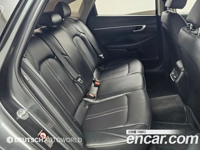 Hyundai Sonata — Фото автомобиля 12