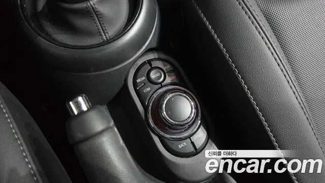 MINI Cooper — Фото автомобиля 25