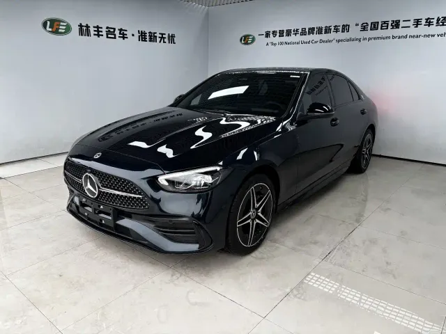 Фотография автомобиля — Mercedes-Benz C-Class