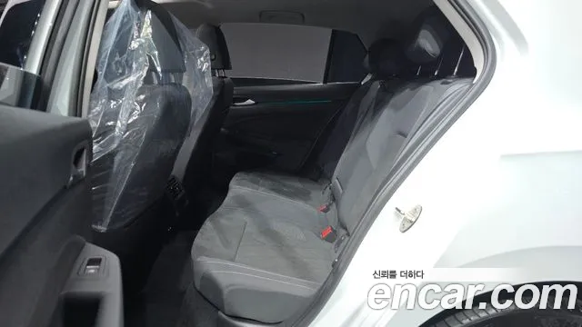 Volkswagen Golf Golf 8 поколение 2.0 TDI Prestige — Фото автомобиля 12