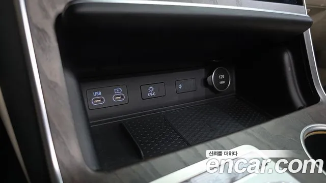 Genesis GV80 — Фото автомобиля 28