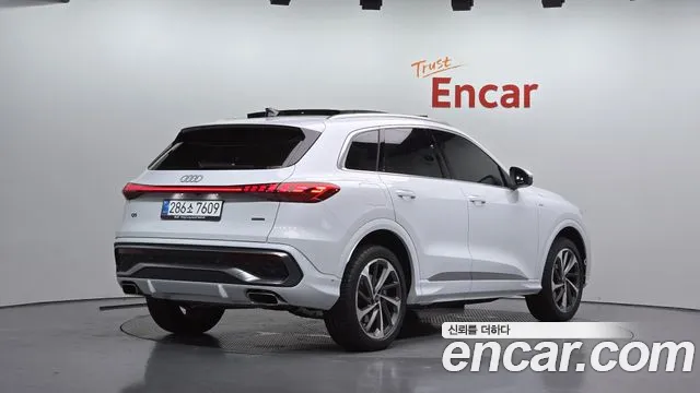 Audi Q5 80A — Фото автомобиля 2