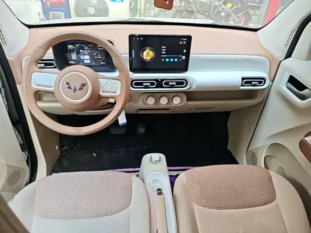 Wuling Hongguang Mini EV — Фото автомобиля 5