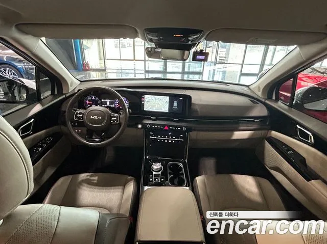 Kia Carnival Generation 4 — Фото автомобиля 15