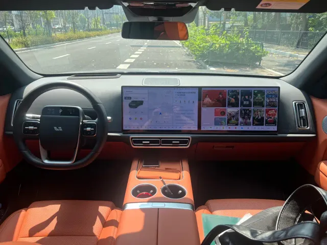 Li Auto Li Auto L6 2025 Pro Smart Renewal Edition — Фото автомобиля 10