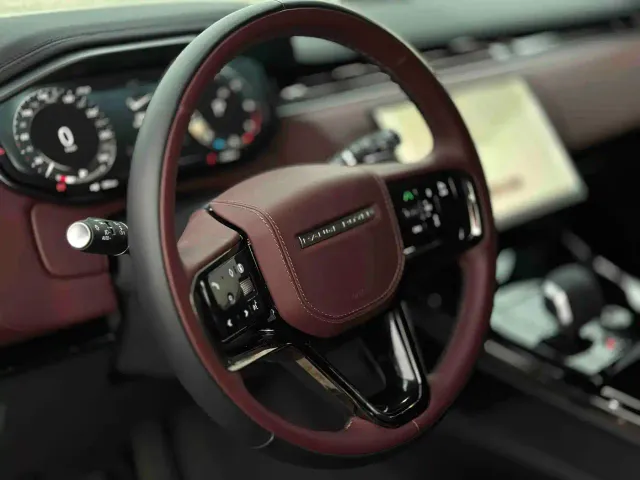 Land Rover Range Rover Sport — Фото автомобиля 2