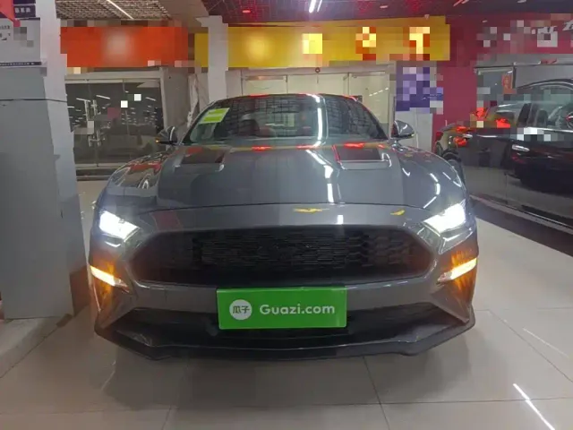 Ford Mustang — Фото автомобиля 2