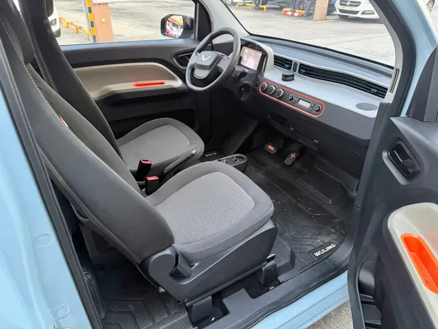 Wuling Hongguang Mini EV — Фото автомобиля 11