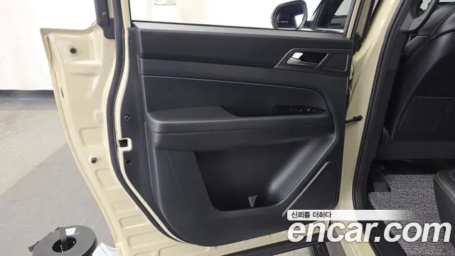 KG_Mobility_Ssangyong Rexton Новый Rexton Sport Дизель 2.2 4WD — Фото автомобиля 24