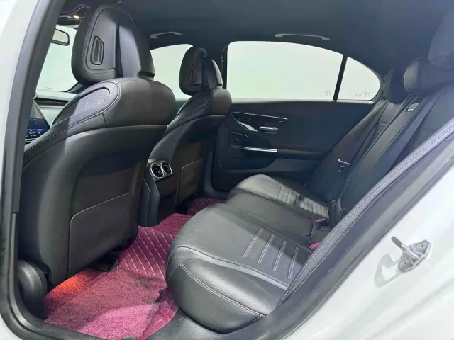 Mercedes-Benz C-Class — Фото автомобиля 9