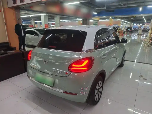 Wuling Bingo — Фото автомобиля 6