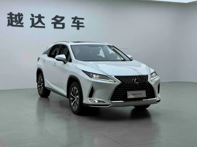 Lexus RX — Фото автомобиля 5