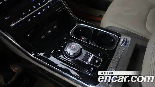 Kia Canival Carnival 4 поколение Бензин 7 мест Noblesse — Фото автомобиля 9