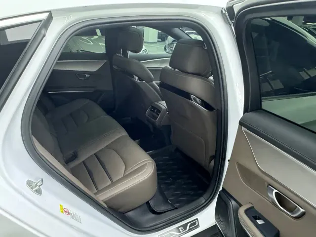 BYD Han — Фото автомобиля 5