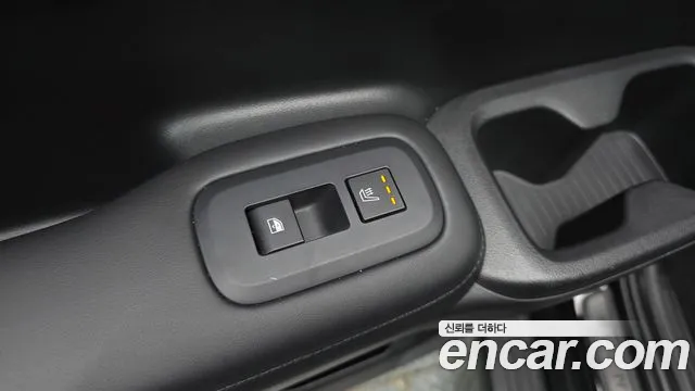 Hyundai Santa Fe — Фото автомобиля 23
