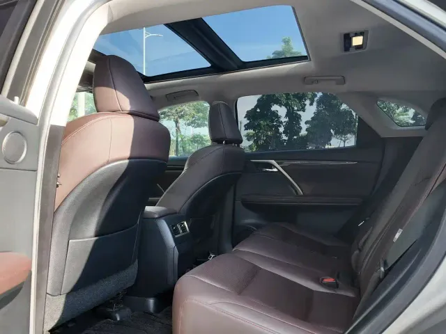 Lexus RX — Фото автомобиля 12