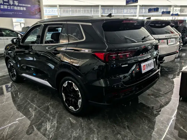 Ford Lingrui — Фото автомобиля 2