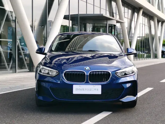 BMW 1 Series — Фото автомобиля 2