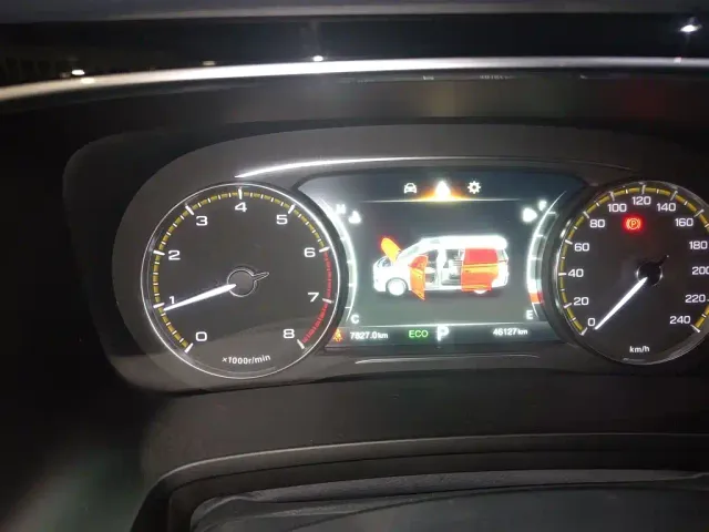GAC Trumpchi M8 — Фото автомобиля 11