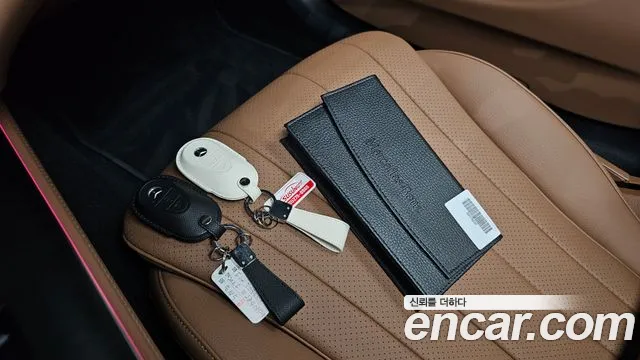 Mercedes-Benz E-Class W214 — Фото автомобиля 16