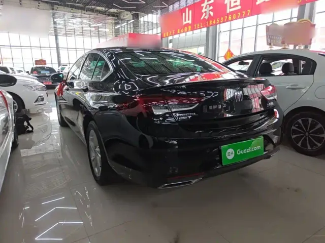 Buick Regal — Фото автомобиля 4