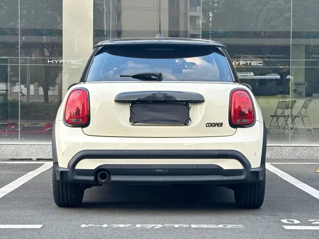MINI Hatch — Фото автомобиля 4