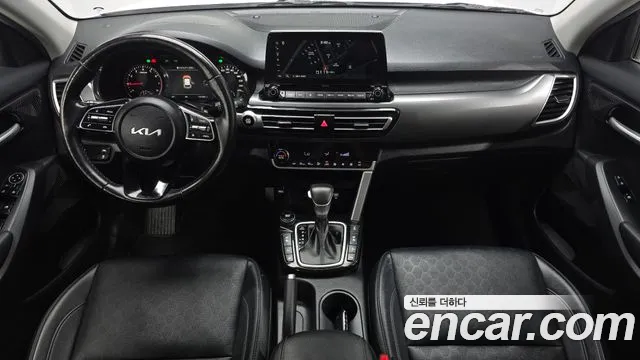 Kia Seltos — Фото автомобиля 10