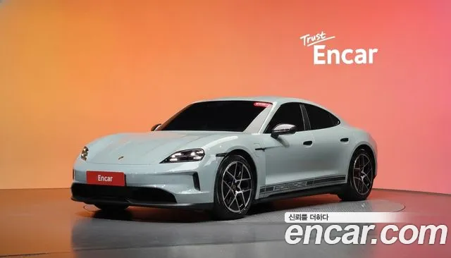 Фотография автомобиля — Porsche Taycan
