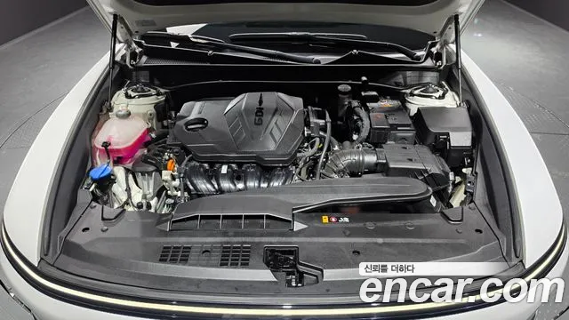Hyundai Grandeur Grandeur (GN7) 2.5 Бензин 2WD — Фото автомобиля 5