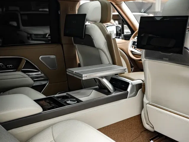 Land Rover Range Rover — Фото автомобиля 8