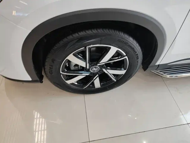 BYD Song Pro — Фото автомобиля 22