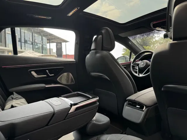 Mercedes-Benz EQS — Фото автомобиля 14