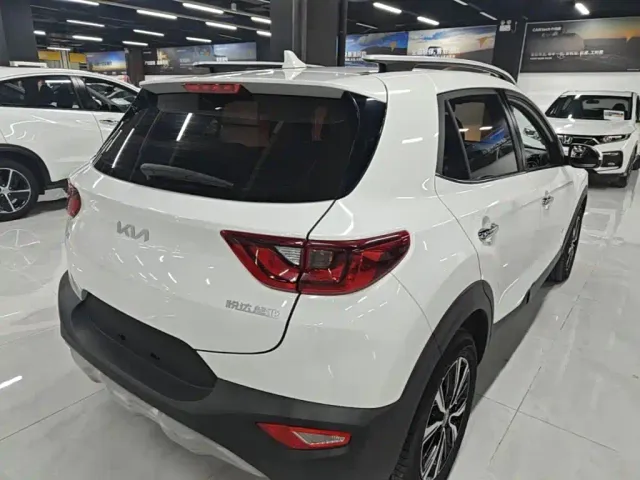 Kia KX1 — Фото автомобиля 6