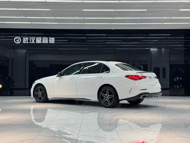 Mercedes-Benz C-Class — Фото автомобиля 6