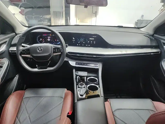 Changan Eado — Фото автомобиля 9