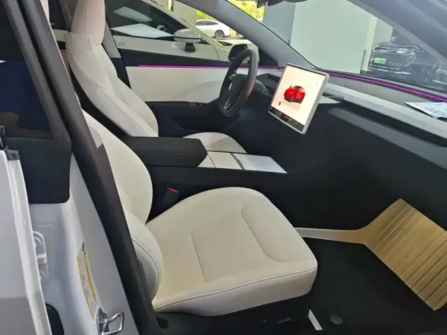 Tesla Model 3 2025 Model Year Facelift Rear-Wheel Drive — Фото автомобиля 8