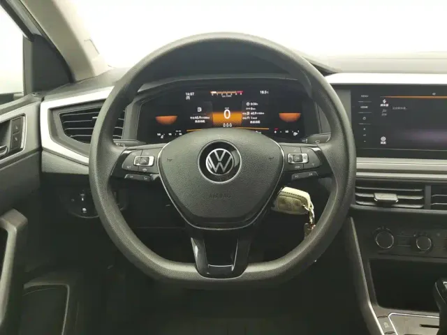 Volkswagen Polo — Фото автомобиля 11