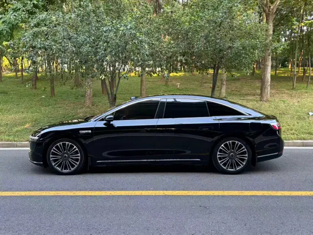 Stelato S9 — Фото автомобиля 3