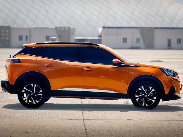 Peugeot 2008 — Фото автомобиля 8