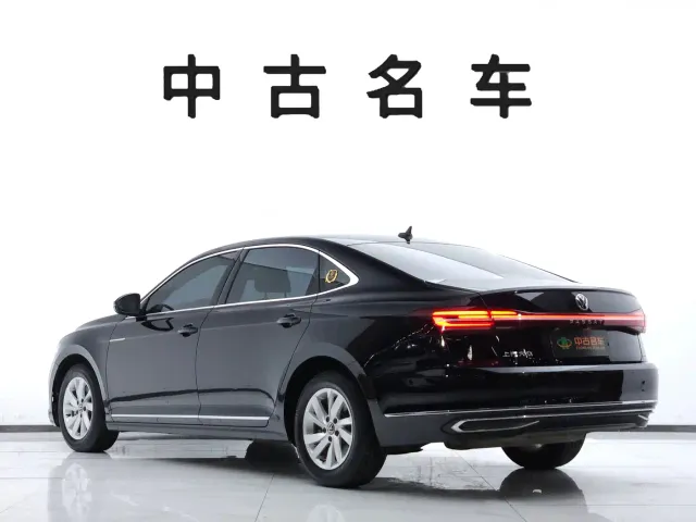 Volkswagen Passat — Фото автомобиля 6